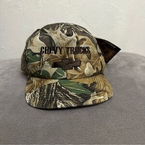 NWT CHEVROLET CHEVY TRUCKS LOGO CAMO TRUCKER SNAPBACK HAT CAP NEW YOUNGANHAT